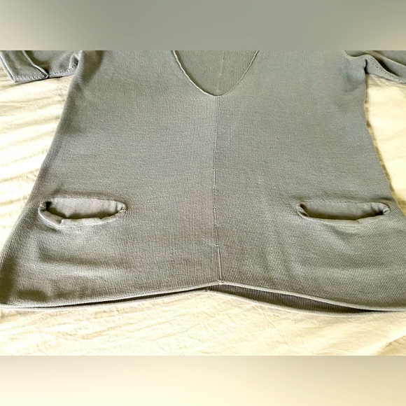 Hannes Roether Knit Top in Platinum Grey. Size S - Picture 12 of 12